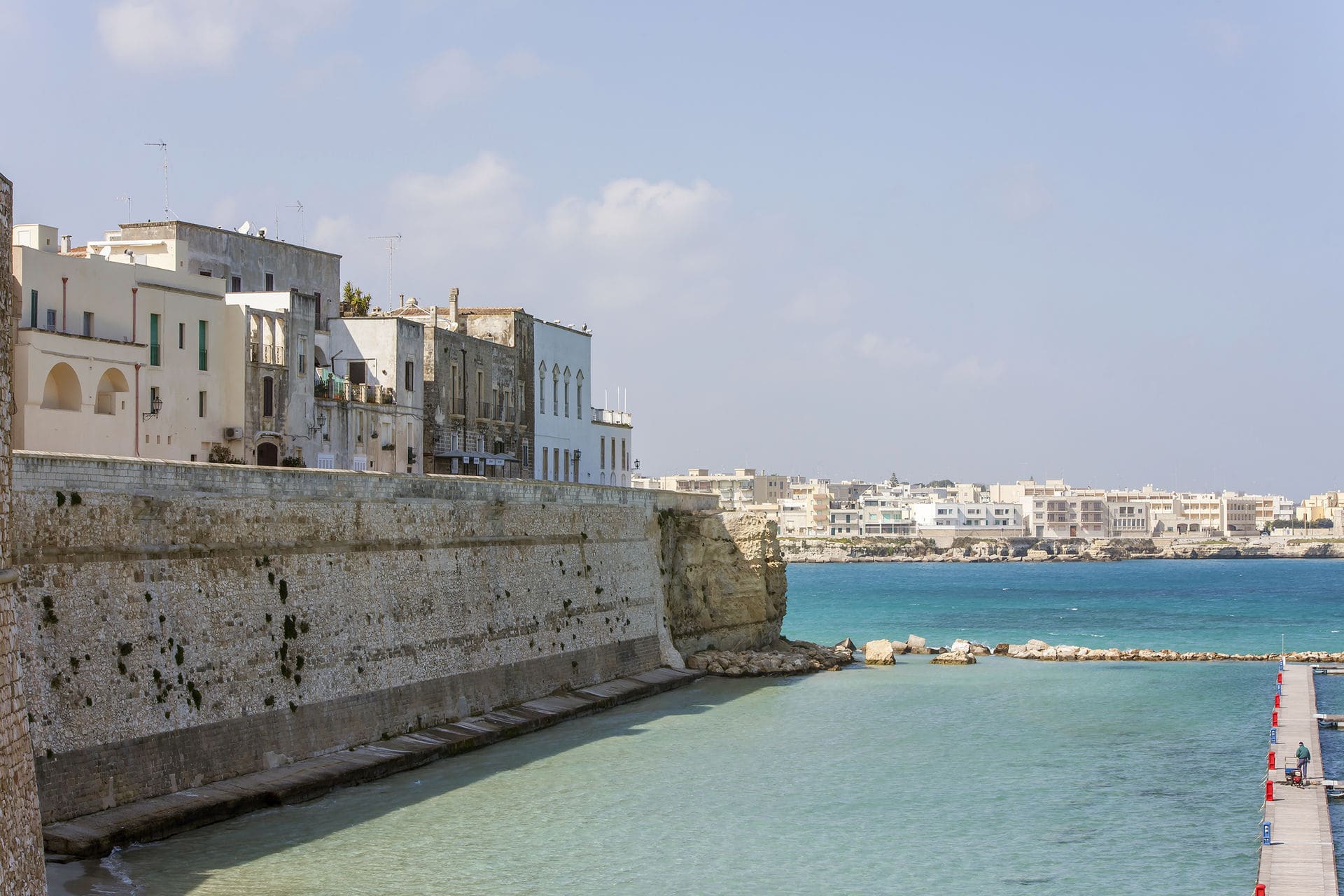 img:https://www.thethinkingtraveller.com/media/Blog%20Images/18%20FEB%202025/20%20best%20things%20to%20do%20in%20Puglia/Otranto.jpg