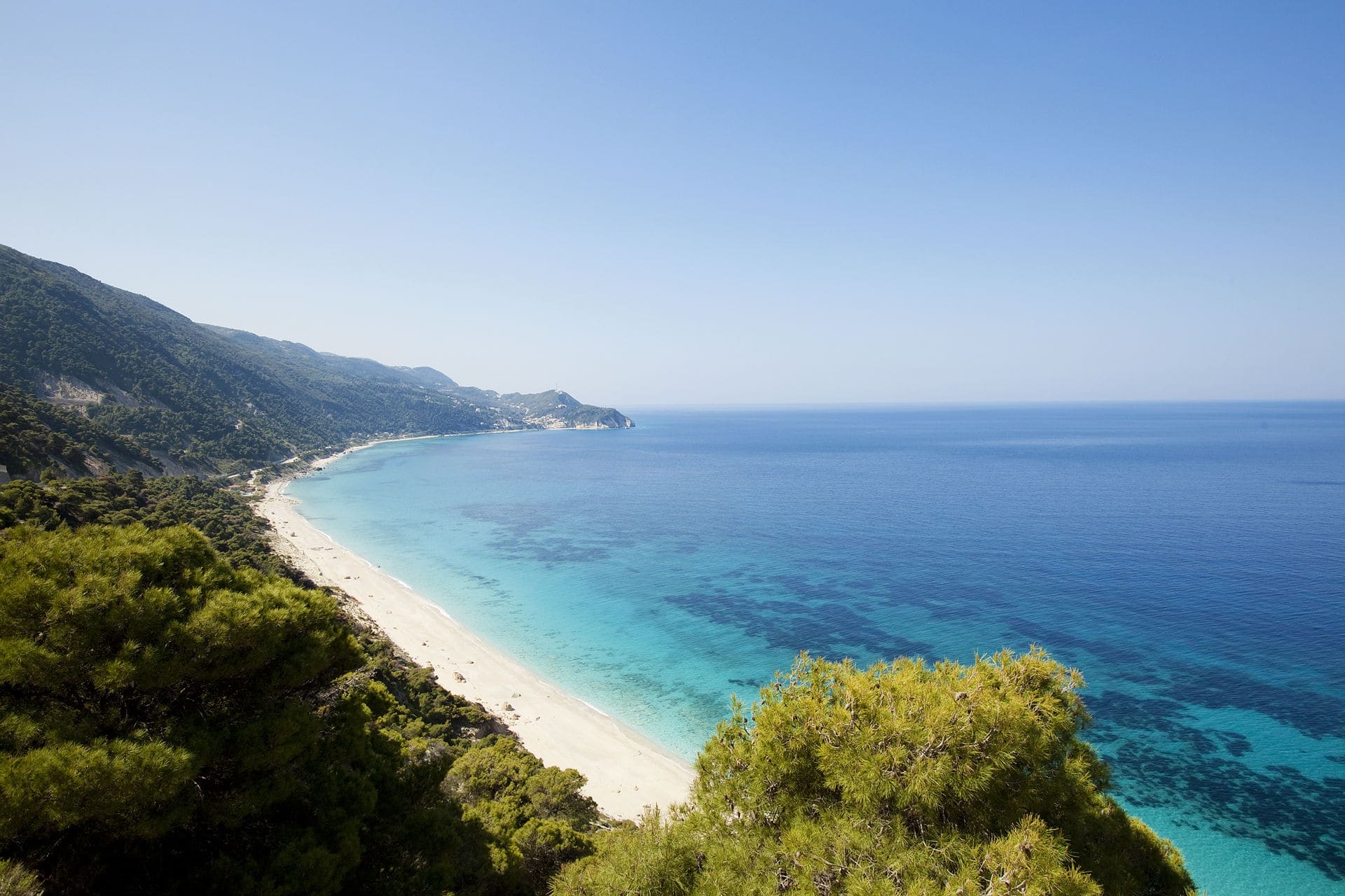 img:https://www.thethinkingtraveller.com/media/Blog%20Images/25%20FEB%202025/Lefkada/Breathtaking%20beaches.jpg