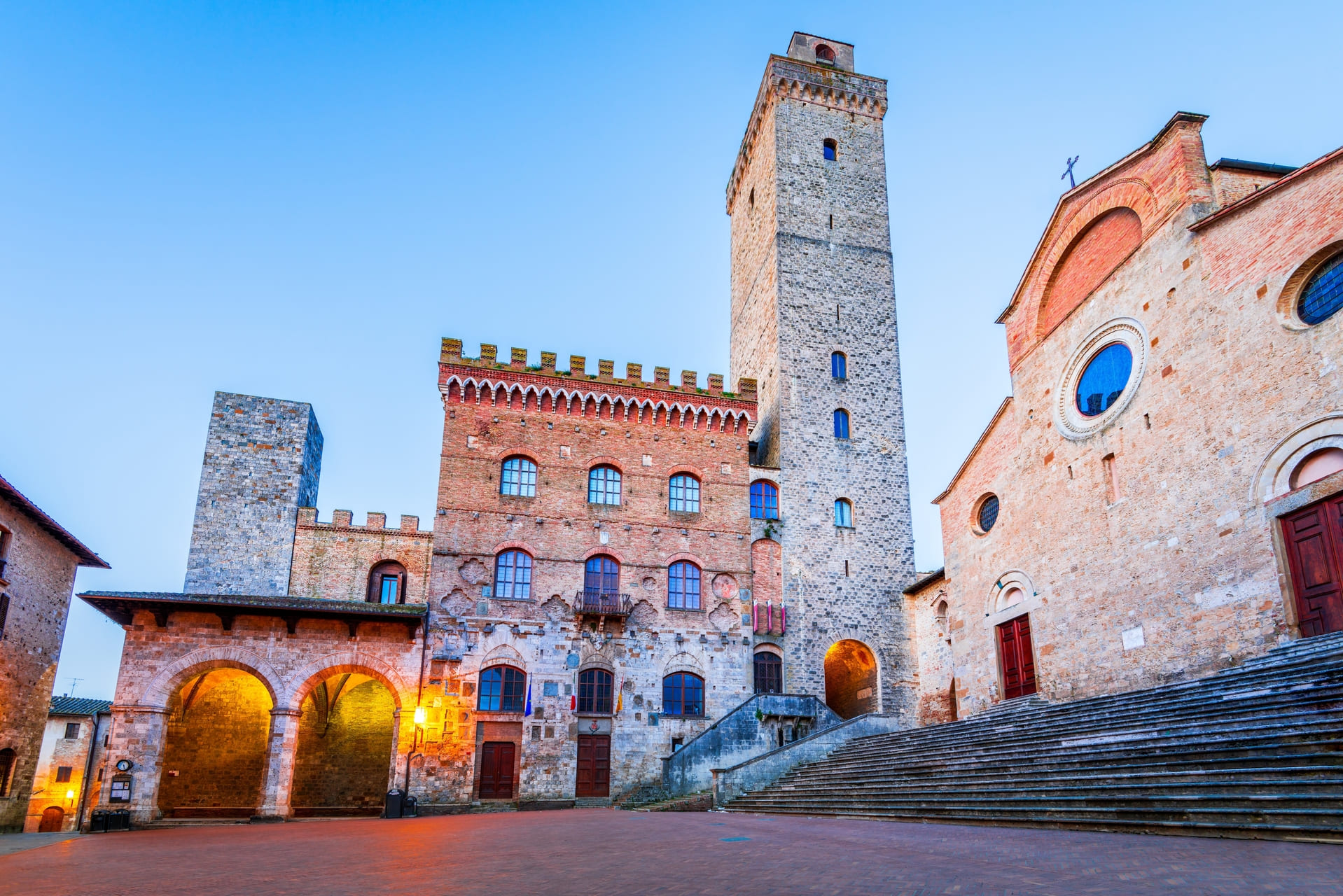 img:https://www.thethinkingtraveller.com/media/Blog%20Images/New%20Folder(8)/San%20Gimignano/Architecture%20and%20Urban%20Landscape.jpg