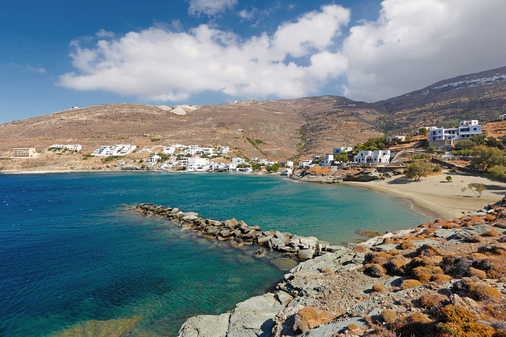 Yolie, luxury villas on Tinos, the Cyclades, Greece - The Thinking ...