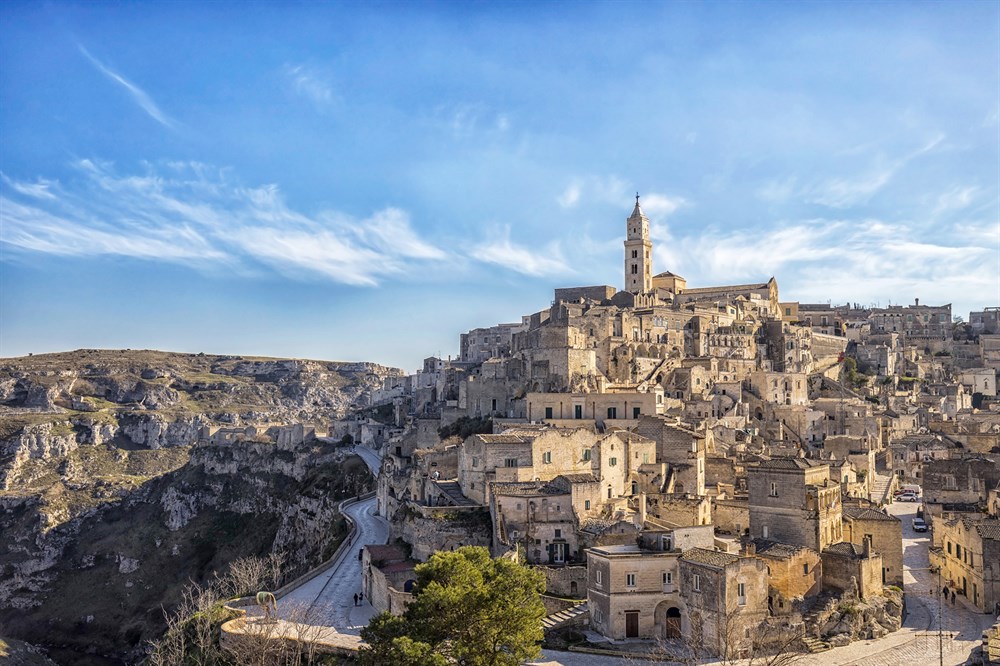 img:https://www.thethinkingtraveller.com/media/Resized/PUGLIA%20local%20areas/Matera/1000/shutterstock_1672054567.jpg